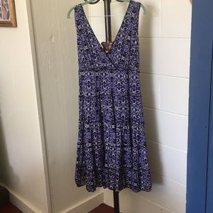 Ladies blue patterned dress.